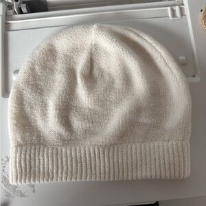 White beanie